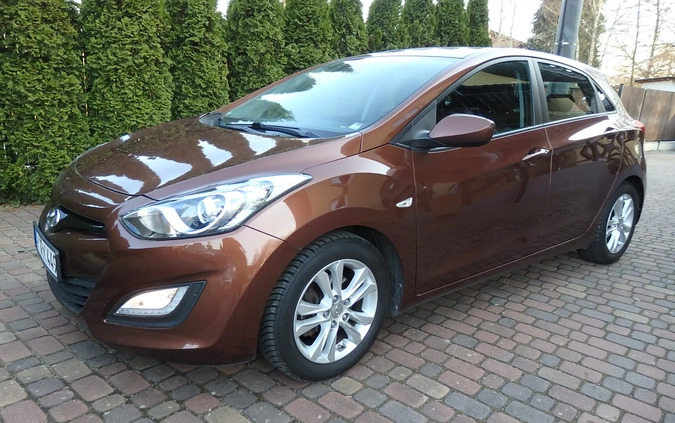 Hyundai I30 cena 32990 przebieg: 163000, rok produkcji 2014 z Dukla małe 667